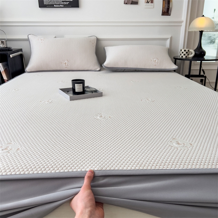 91家纺网 家纺一手货源 找家纺 鑫姿席业 2025新款抗菌凉豆豆提花床笠款凉席-小熊系列  冰豆豆熊猫系列-床笠款 柠檬黄