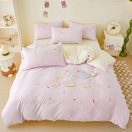 91家纺网 家纺一手货源 找家纺 狂想家 2025新款水洗泡泡棉贴布绣四件套 贝果星空紫