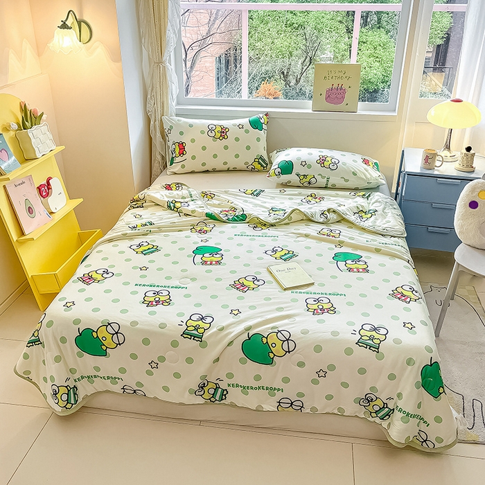 91家纺网 家纺一手货源 找家纺 金爱家 2024新款A类三丽鸥正版授权高品质牛奶丝软糯针织棉夏被系列 针织棉三丽鸥-绿绿大眼蛙