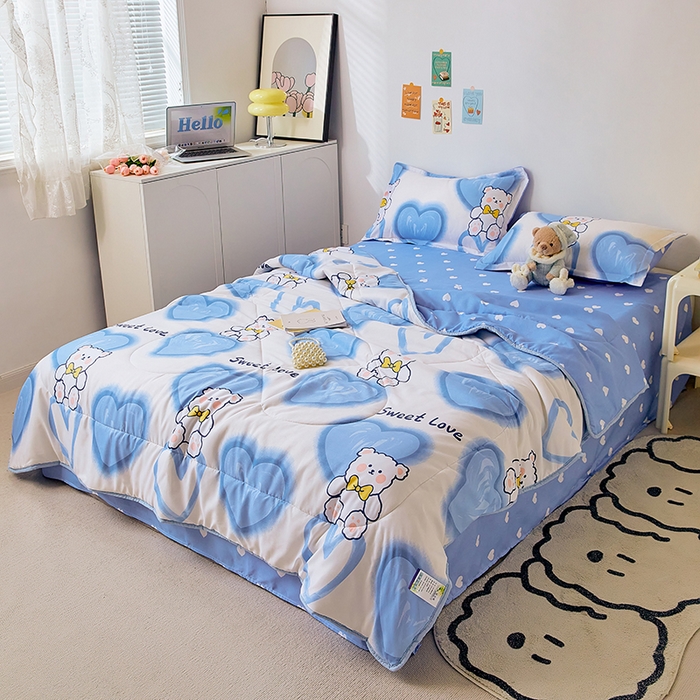 91家纺网 家纺一手货源 找家纺 卡斯诺家纺馆 2025新款芦荟棉亲肤印花夏被 （下载包包含买家秀）爱心熊