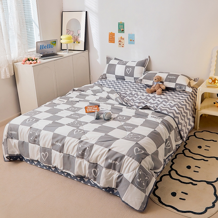 91家纺网 家纺一手货源 找家纺 卡斯诺家纺馆 2025新款芦荟棉亲肤印花夏被 （下载包包含买家秀）比心熊