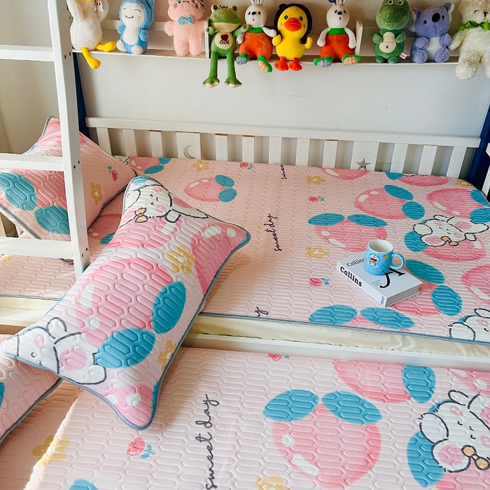 91家纺网 家纺一手货源 找家纺 小虾米 2024新款上下床乳胶凉席床笠款印花凉席三件套 桃兔兔粉