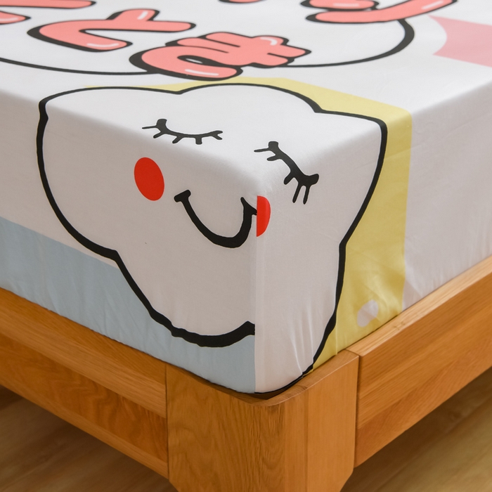 91家纺网 家纺一手货源 找家纺 沐白家居 2024新款纯棉喷气133*72二次元大版印花单床笠 彩虹喵喵