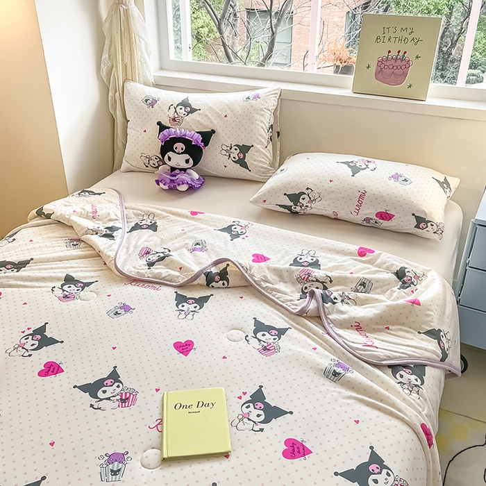 91家纺网 家纺一手货源 找家纺 金爱家 2024新款A类三丽鸥正版授权高品质牛奶丝软糯针织棉夏被系列 针织棉三丽鸥-奶油甜筒库洛米