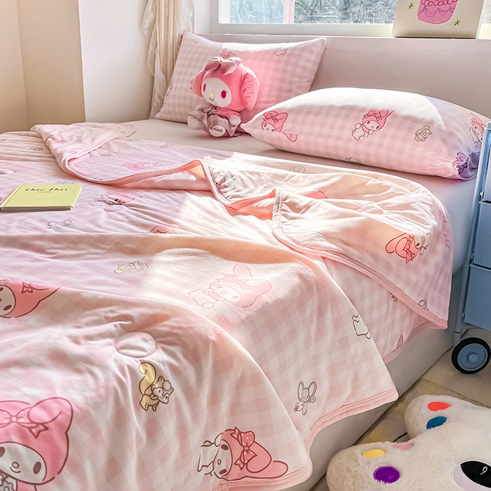 91家纺网 家纺一手货源 找家纺 桃子家居 2024新款A类三丽鸥正版授权高品质牛奶丝软糯针织棉夏被系列 针织棉三丽鸥-粉粉美乐蒂