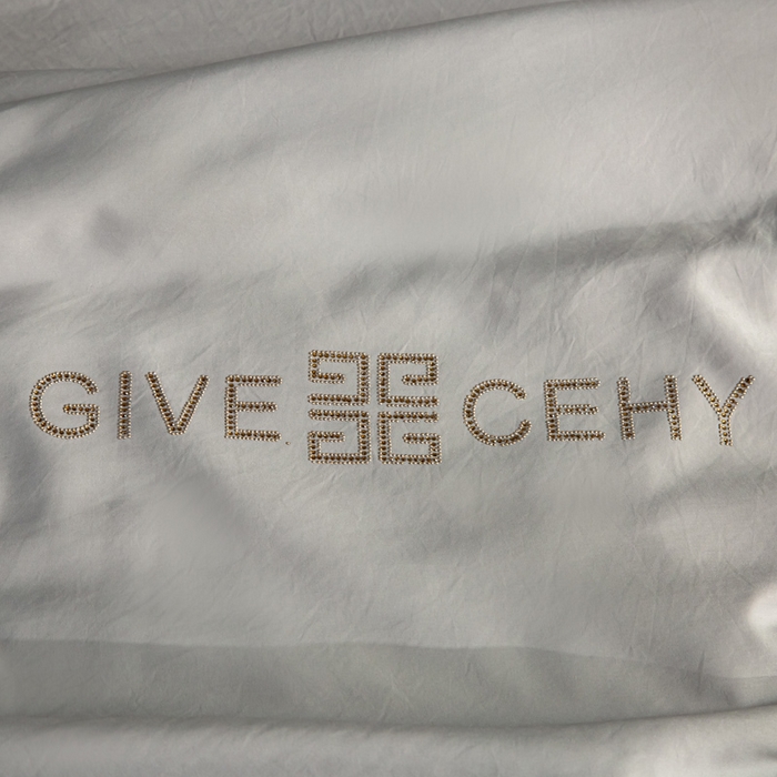 91家纺网 家纺一手货源 找家纺 被靠被2024新款锦丝锻夏被-赫拉 浅灰