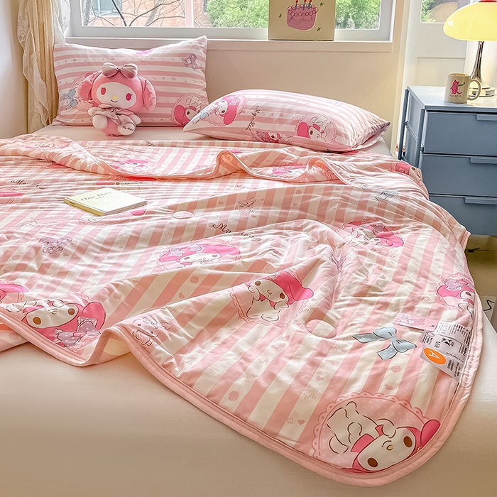 91家纺网 家纺一手货源 找家纺 金爱家 2024新款A类三丽鸥正版授权高品质牛奶丝软糯针织棉夏被系列 针织棉三丽鸥-粉粉美乐蒂