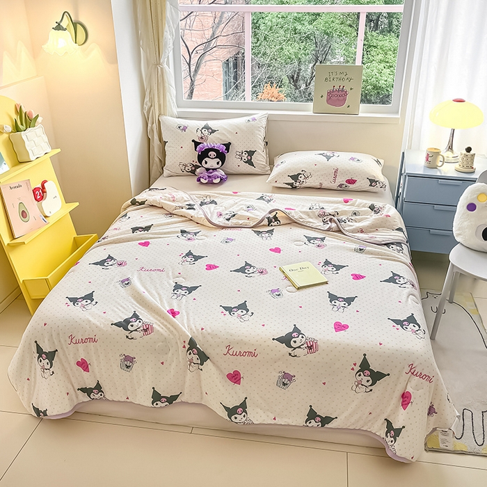 91家纺网 家纺一手货源 找家纺 金爱家 2024新款A类三丽鸥正版授权高品质牛奶丝软糯针织棉夏被系列 针织棉三丽鸥-奶油甜筒库洛米