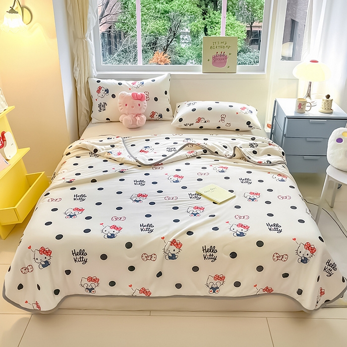 91家纺网 家纺一手货源 找家纺 桃子家居 2024新款A类三丽鸥正版授权高品质牛奶丝软糯针织棉夏被系列 针织棉三丽鸥-波点Kitty