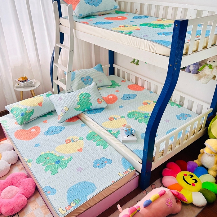 91家纺网 家纺一手货源 找家纺 小虾米 2024新款上下床乳胶凉席床笠款印花凉席三件套 小恐龙兰