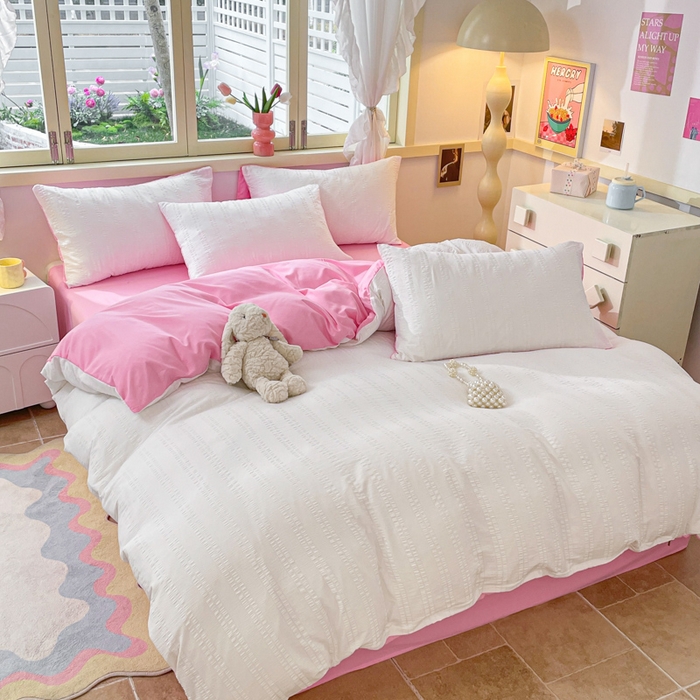 91家纺网 家纺一手货源 找家纺 梦之岛 2024新款小清新泡泡纱安妮系列水洗磨毛四件套 安妮-白粉