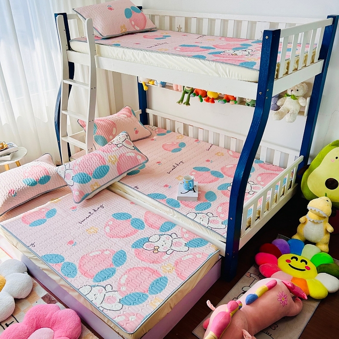 91家纺网 家纺一手货源 找家纺 小虾米 2024新款上下床乳胶凉席床笠款印花凉席三件套 桃兔兔粉