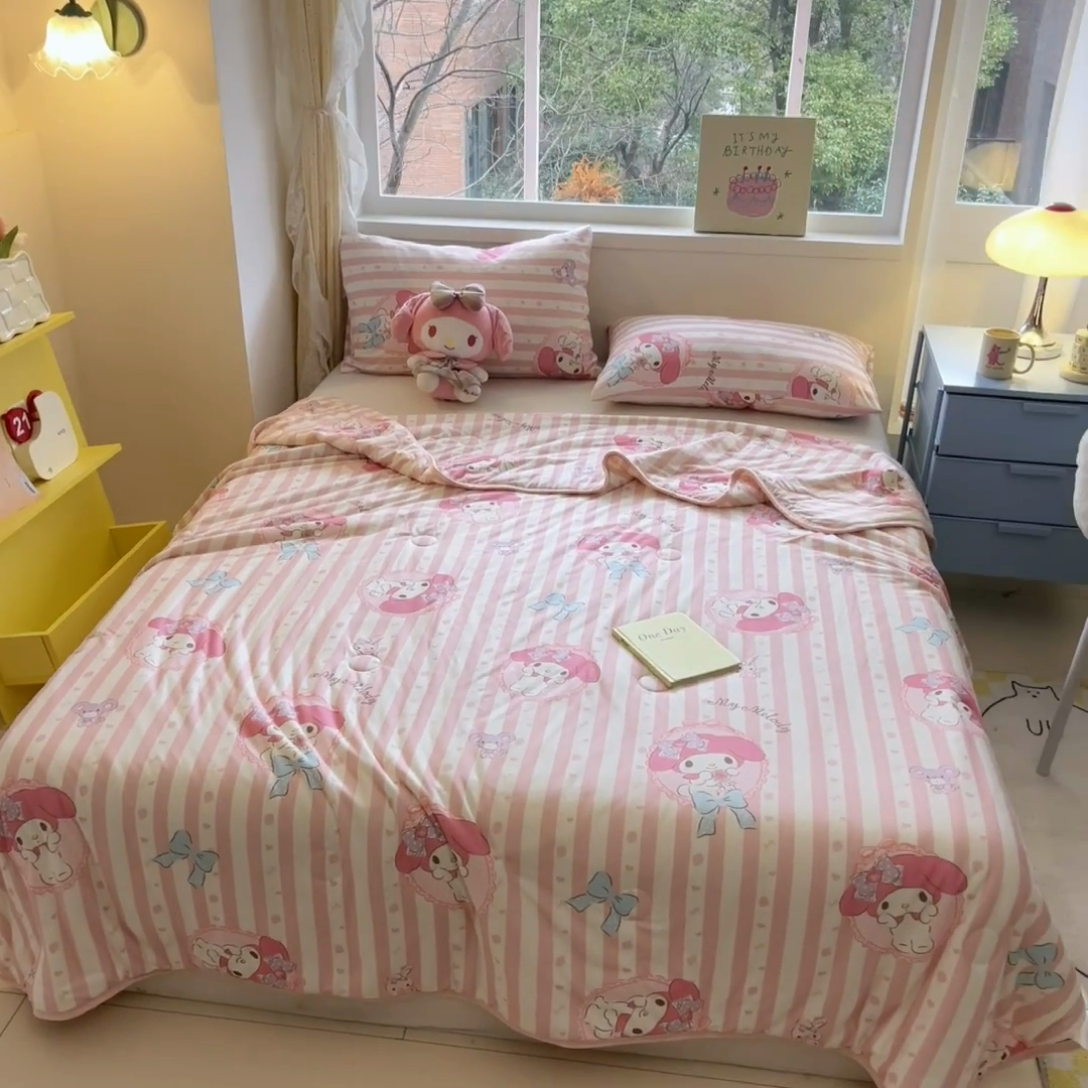 91家纺网 家纺一手货源 找家纺 金爱家 2024新款A类三丽鸥正版授权高品质牛奶丝软糯针织棉夏被系列 针织棉三丽鸥-粉粉美乐蒂