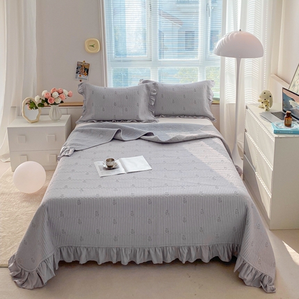 91家纺网 家纺一手货源 找家纺 胜权家纺 2024新款A类60S天丝夹棉绣花床盖三件套 静待花开--麻薯紫