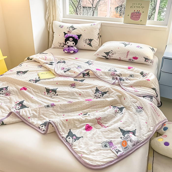 91家纺网 家纺一手货源 找家纺 金爱家 2024新款A类三丽鸥正版授权高品质牛奶丝软糯针织棉夏被系列 针织棉三丽鸥-奶油甜筒库洛米