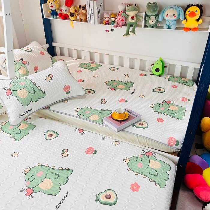 91家纺网 家纺一手货源 找家纺 小虾米 2024新款上下床乳胶凉席床笠款印花凉席三件套 趣味恐龙