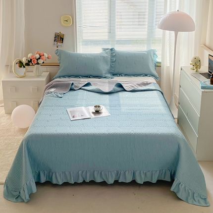 91家纺网 家纺一手货源 找家纺 胜权家纺 2024新款A类60S天丝夹棉绣花床盖三件套 静待花开--海藻蓝