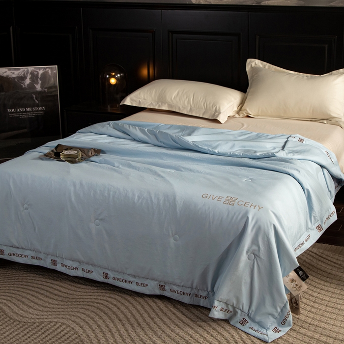 91家纺网 家纺一手货源 找家纺 被靠被2024新款锦丝锻夏被-赫拉 浅蓝