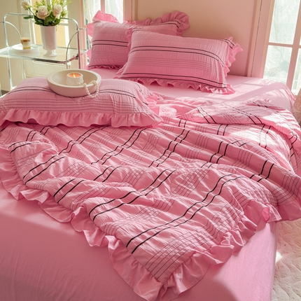 91家纺网 家纺一手货源 找家纺 （总）一比一家纺 2024新款韩版条纹泡泡纱夏被四件套