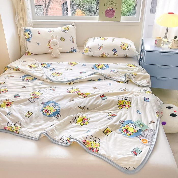 91家纺网 家纺一手货源 找家纺 桃子家居 2024新款A类三丽鸥正版授权高品质牛奶丝软糯针织棉夏被系列 针织棉三丽鸥-彩虹大眼蛙