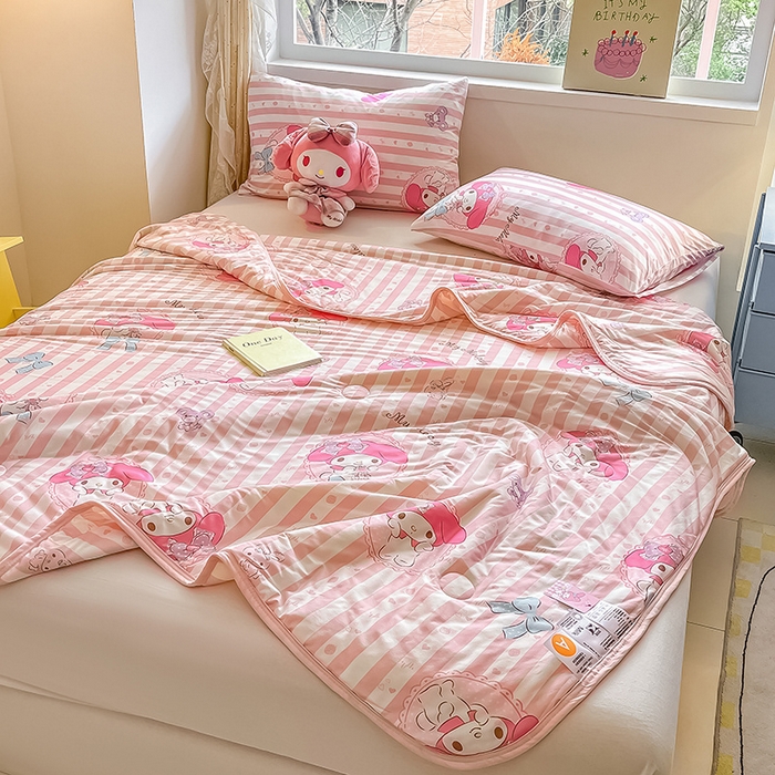 91家纺网 家纺一手货源 找家纺 金爱家 2024新款A类三丽鸥正版授权高品质牛奶丝软糯针织棉夏被系列 针织棉三丽鸥-粉粉美乐蒂