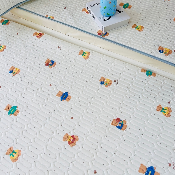 91家纺网 家纺一手货源 找家纺 小虾米 2024新款上下床乳胶凉席床笠款印花凉席三件套 小熊点点