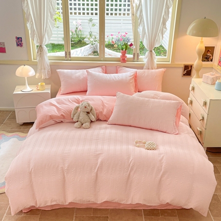 91家纺网 家纺一手货源 找家纺 梦之岛 2024新款小清新泡泡纱安妮系列水洗磨毛四件套 安妮-粉