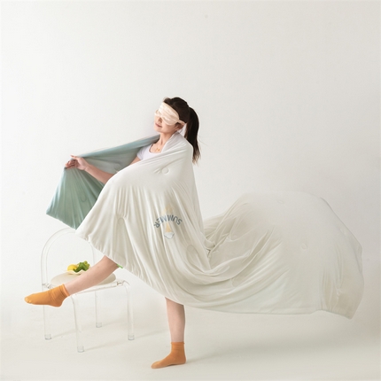 91家纺网 家纺一手货源 找家纺 （总）无界 2024新款凉感丝纯色拼色水果被夏被