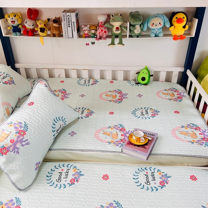 91家纺网 家纺一手货源 找家纺 小虾米 2024新款上下床乳胶凉席床笠款印花凉席三件套 麋鹿