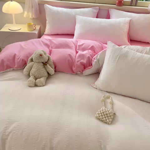 91家纺网 家纺一手货源 找家纺 梦之岛 2024新款小清新泡泡纱安妮系列水洗磨毛四件套 安妮-白粉