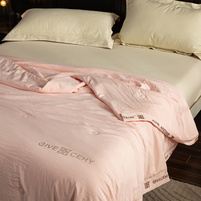 91家纺网 家纺一手货源 找家纺 被靠被2024新款锦丝锻夏被-赫拉 浅粉