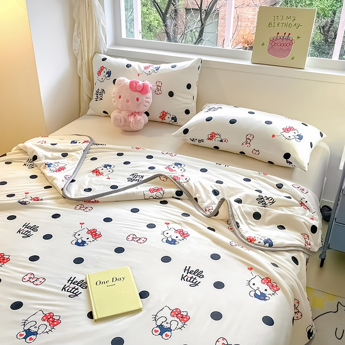 91家纺网 家纺一手货源 找家纺 桃子家居 2024新款A类三丽鸥正版授权高品质牛奶丝软糯针织棉夏被系列 针织棉三丽鸥-波点Kitty