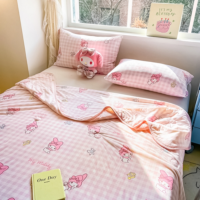 91家纺网 家纺一手货源 找家纺 桃子家居 2024新款A类三丽鸥正版授权高品质牛奶丝软糯针织棉夏被系列 针织棉三丽鸥-粉粉美乐蒂