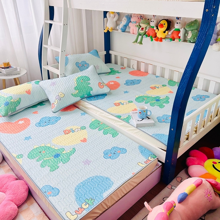 91家纺网 家纺一手货源 找家纺 小虾米 2024新款上下床乳胶凉席床笠款印花凉席三件套 小恐龙兰