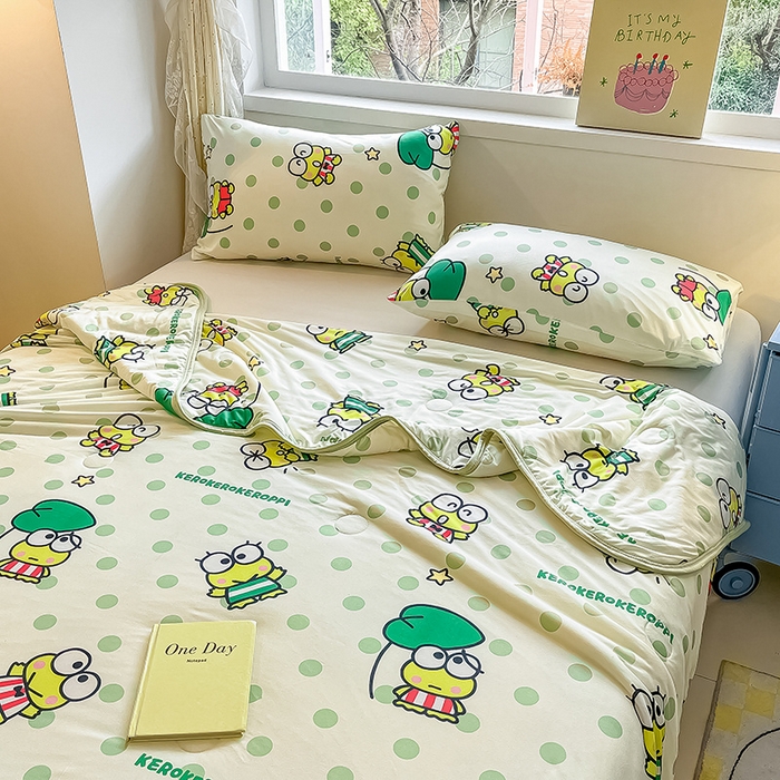 91家纺网 家纺一手货源 找家纺 金爱家 2024新款A类三丽鸥正版授权高品质牛奶丝软糯针织棉夏被系列 针织棉三丽鸥-绿绿大眼蛙