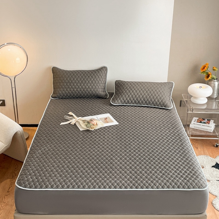 91家纺网 家纺一手货源 找家纺 欧邦 新款纯色A类凉感丝乳胶床笠三件套 深灰