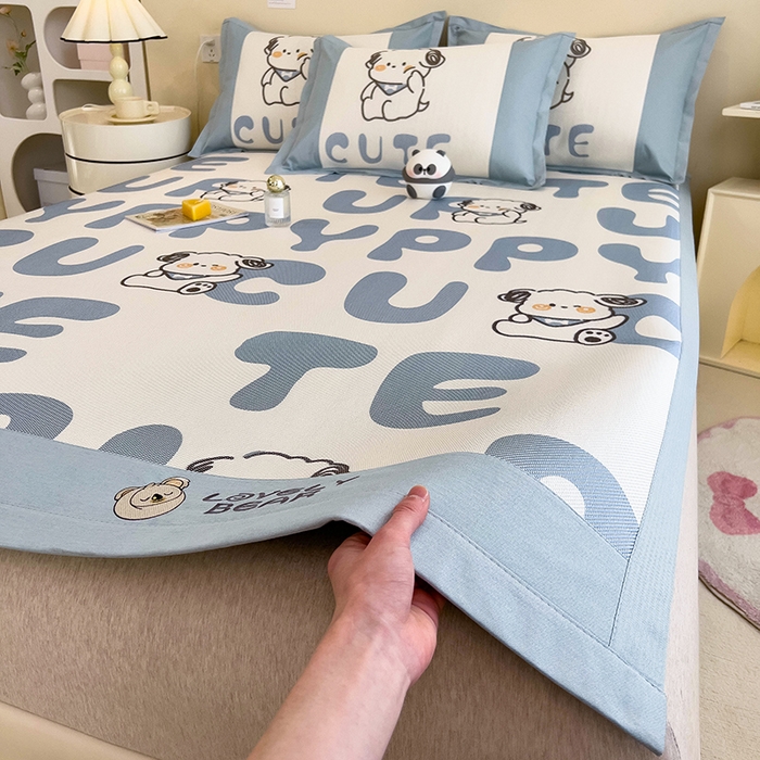 91家纺网 家纺一手货源 找家纺 全季家居 2024新款A类抗菌数码印花冰藤席三件套 床席款-字母小狗