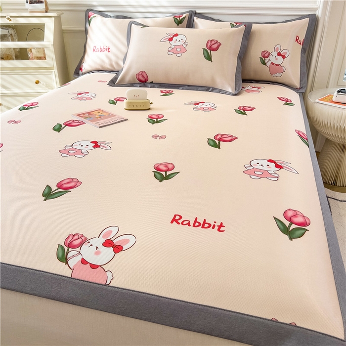 91家纺网 家纺一手货源 找家纺 孩子王家纺 2024新款凉感卡通冰丝席-成人款 花间小兔