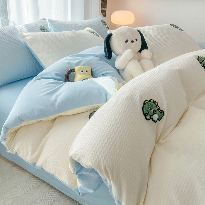 91家纺网 家纺一手货源 找家纺 慕尚 2025新款全棉华夫格毛巾绣四件套 恐龙之王白蓝