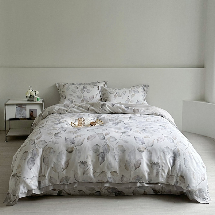 91家纺网 家纺一手货源 找家纺 氧家 2025新款莱赛尔天丝数码印花四件套宽边断角工艺（礼盒装）清风