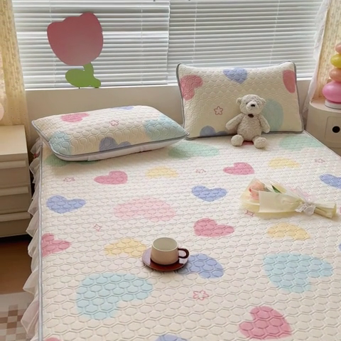 91家纺网 家纺一手货源 找家纺 小萌虎 2024新款胶质凉席床笠花边款 爱心