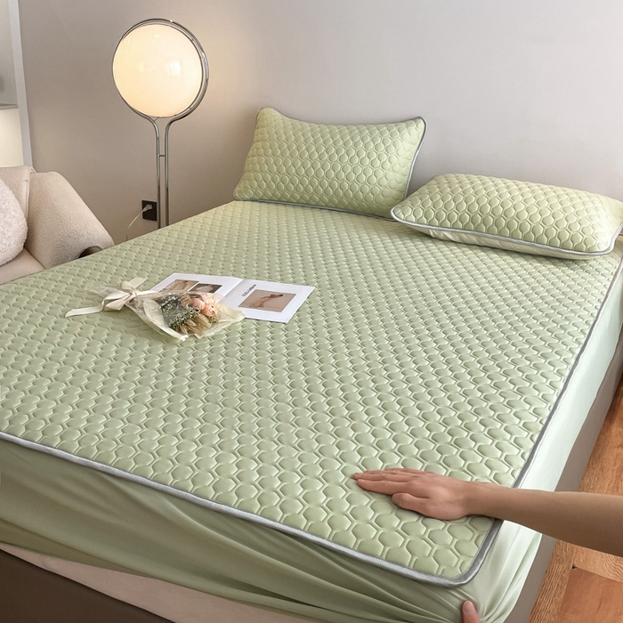 91家纺网 家纺一手货源 找家纺 欧邦 新款纯色A类凉感丝乳胶床笠三件套 浅绿