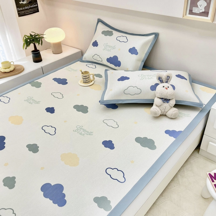 91家纺网 家纺一手货源 找家纺 全季家居 2024新款5A抗菌小清新数码印花冰藤席 床席款-云朵