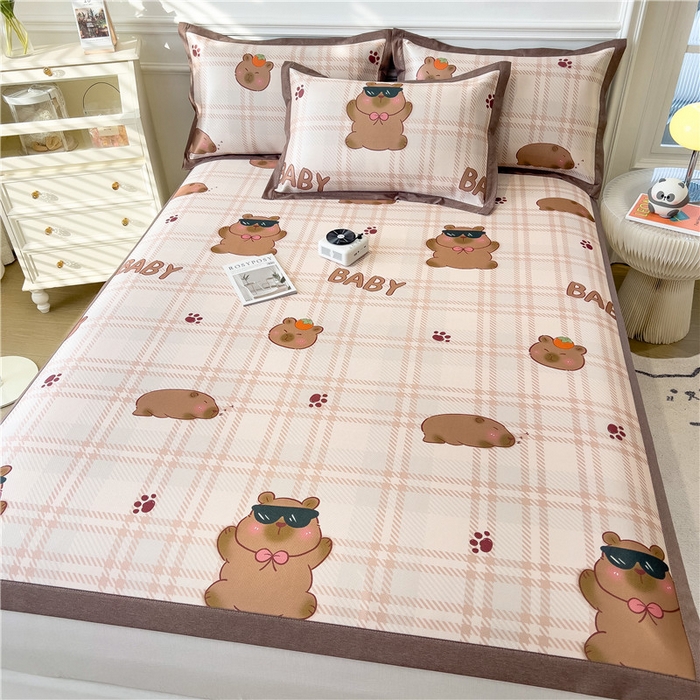 91家纺网 家纺一手货源 找家纺 孩子王家纺 2024新款凉感卡通冰丝席-成人款 呆萌水豚