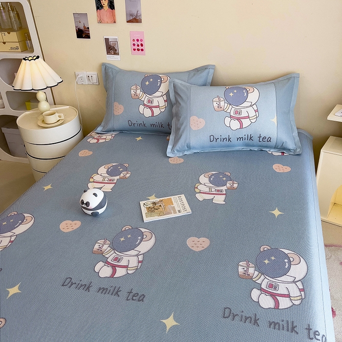 91家纺网 家纺一手货源 找家纺 全季家居 2024新款A类抗菌数码印花冰藤席三件套 床席款-宇航员