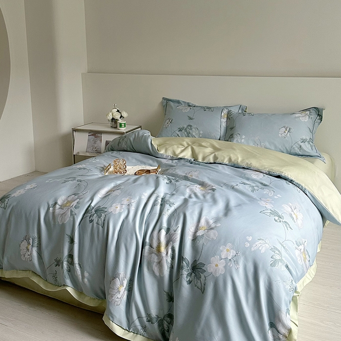 91家纺网 家纺一手货源 找家纺 氧家 2025新款莱赛尔天丝数码印花四件套宽边断角工艺（礼盒装）春日花语