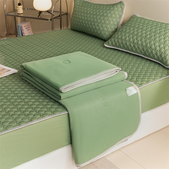 91家纺网 家纺一手货源 找家纺 欧邦 新款纯色A类凉感丝乳胶床笠三件套 牛油绿