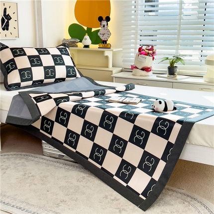 孩子王家纺 2024新款凉感卡通冰丝席-学生款 时尚格子