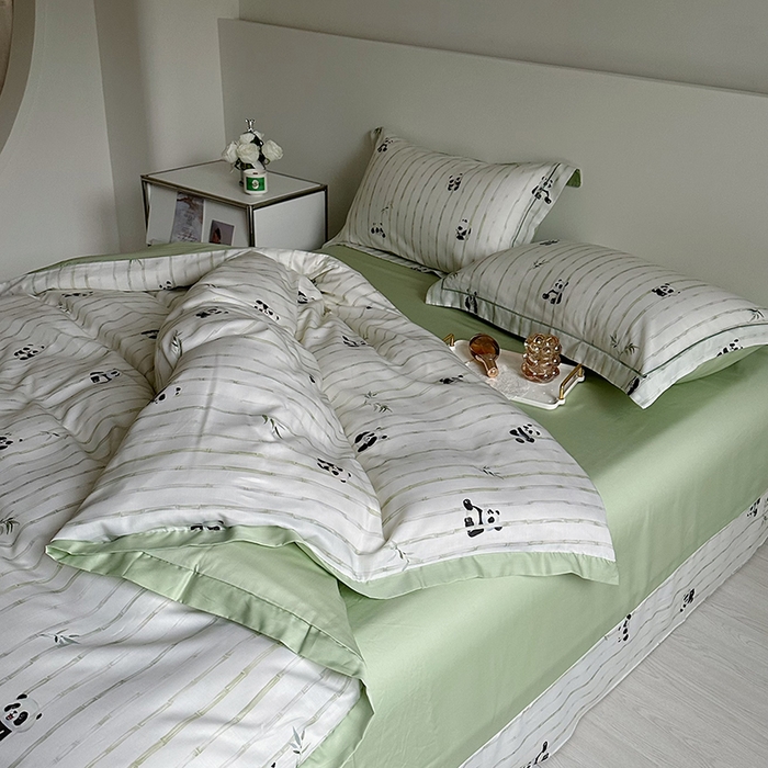 91家纺网 家纺一手货源 找家纺 氧家 2025新款莱赛尔天丝数码印花四件套宽边断角工艺（礼盒装）安静别闹