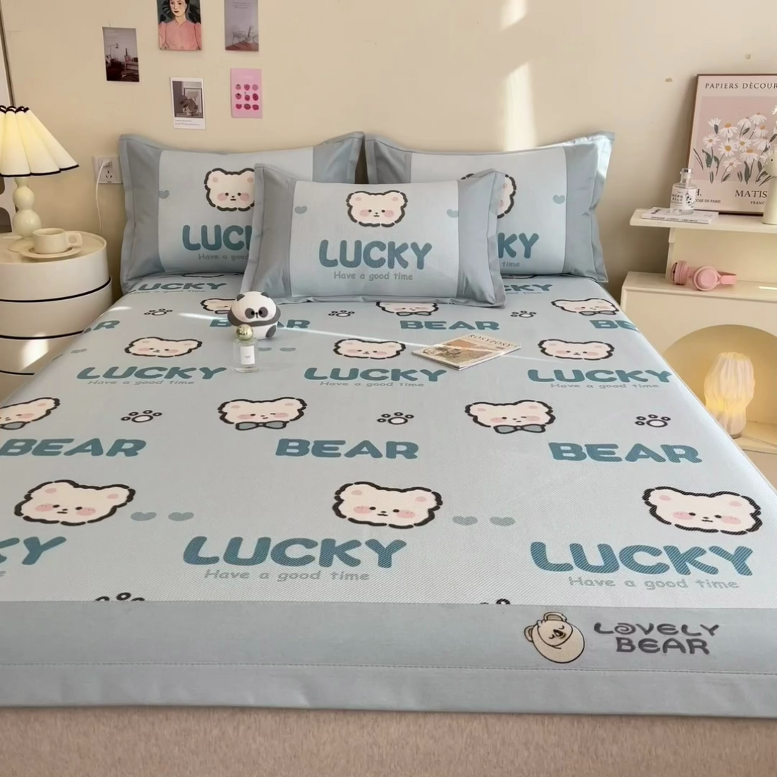 91家纺网 家纺一手货源 找家纺 全季家居 2024新款A类抗菌数码印花冰藤席三件套 床席款-幸运熊